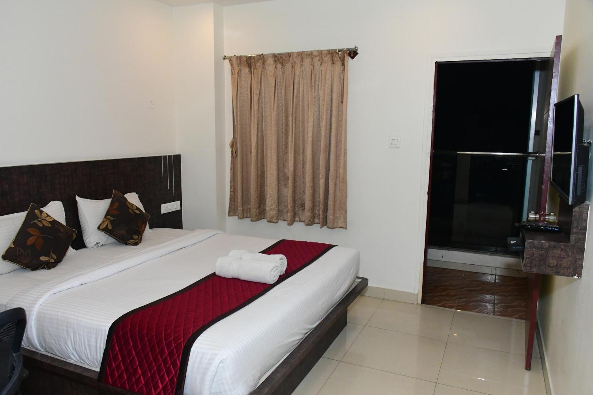 Hotel Sai Vihaar &