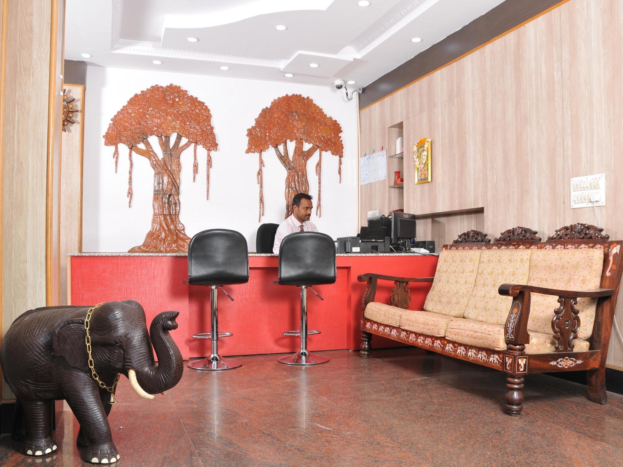 Pearl Hotel 3*