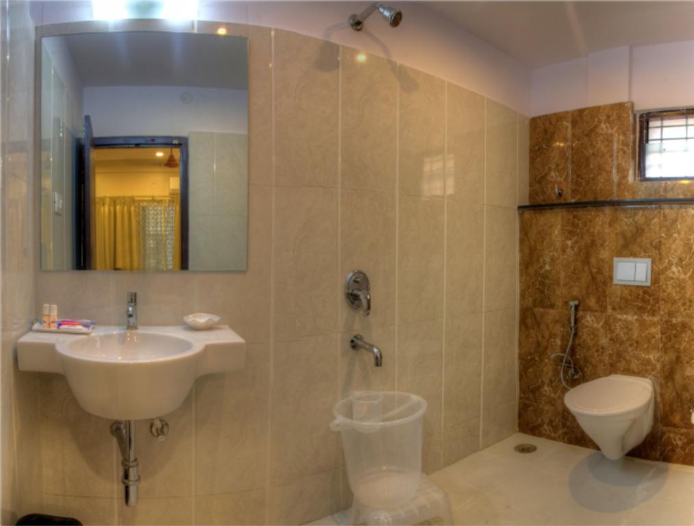 Aditya Hotel 3*