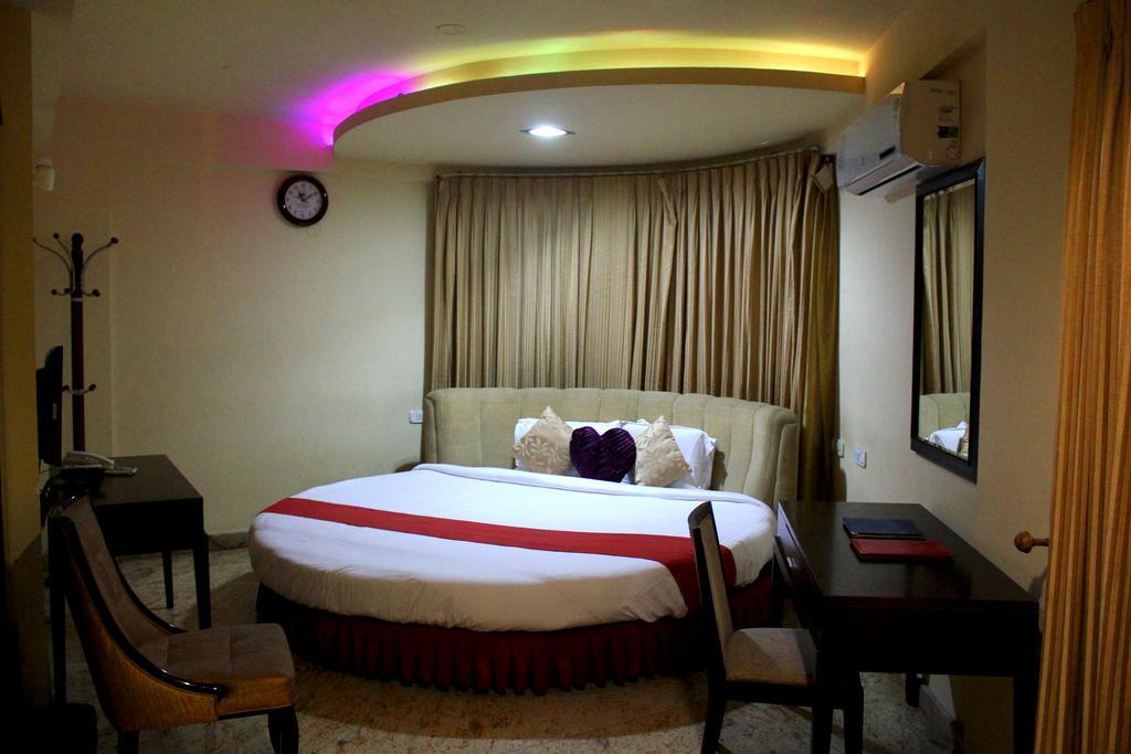 Hotel Crystal Paark Mysore