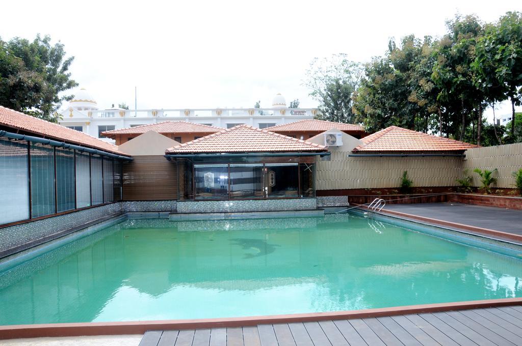 Resort Jal Mahal And 4*