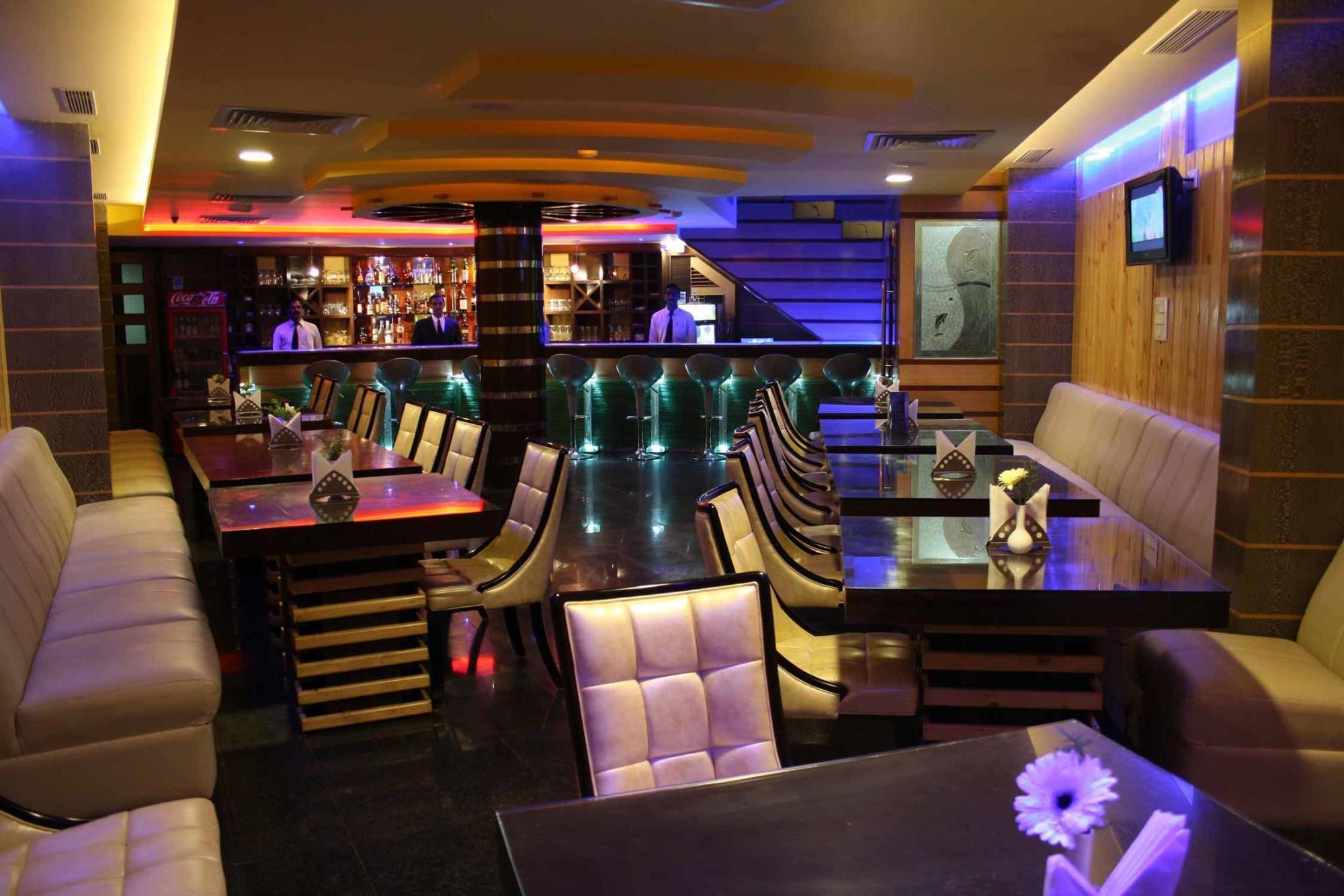 Crystal Paark Hotel 3*