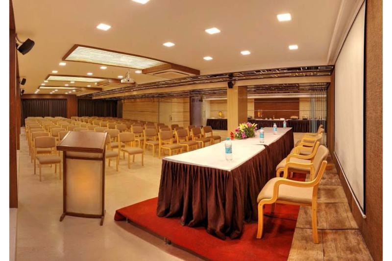 Roopa Elite Hotel Mysore