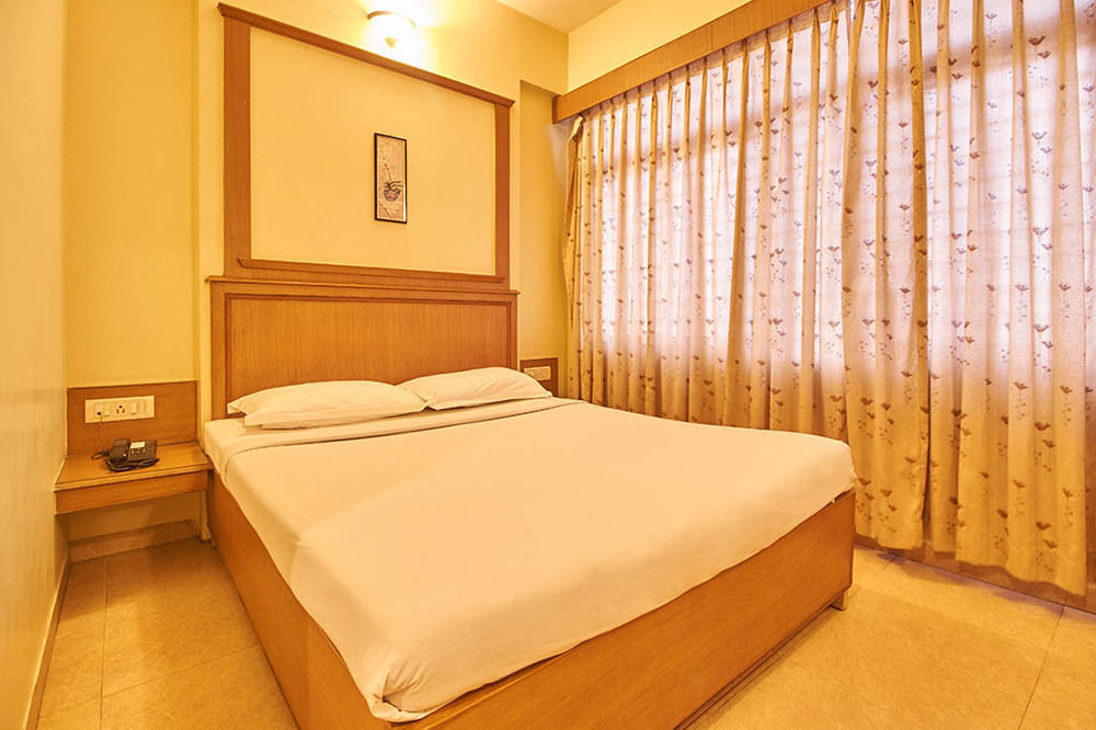 Roopa Hotel Mysore