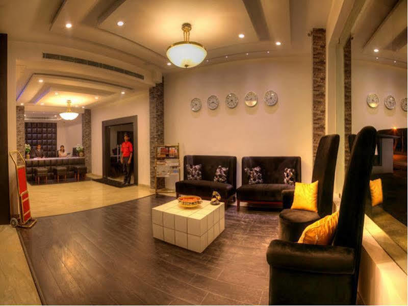 Fabhotel Dawn 3*