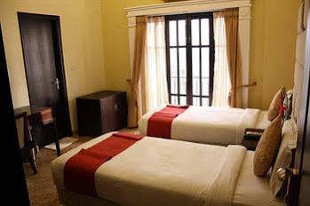 Crystal Paark 3* Mysore