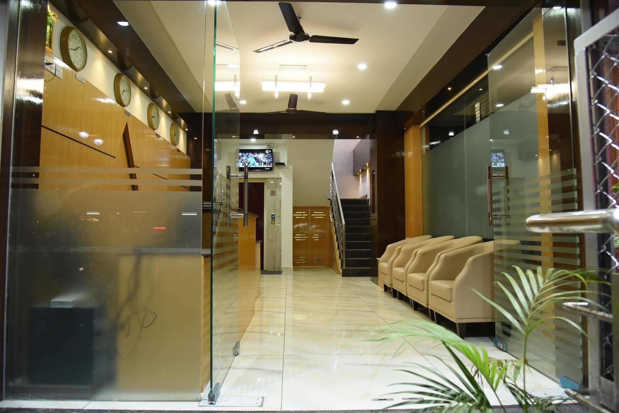 Hotel Capital O 76622 Raama Grand 3*