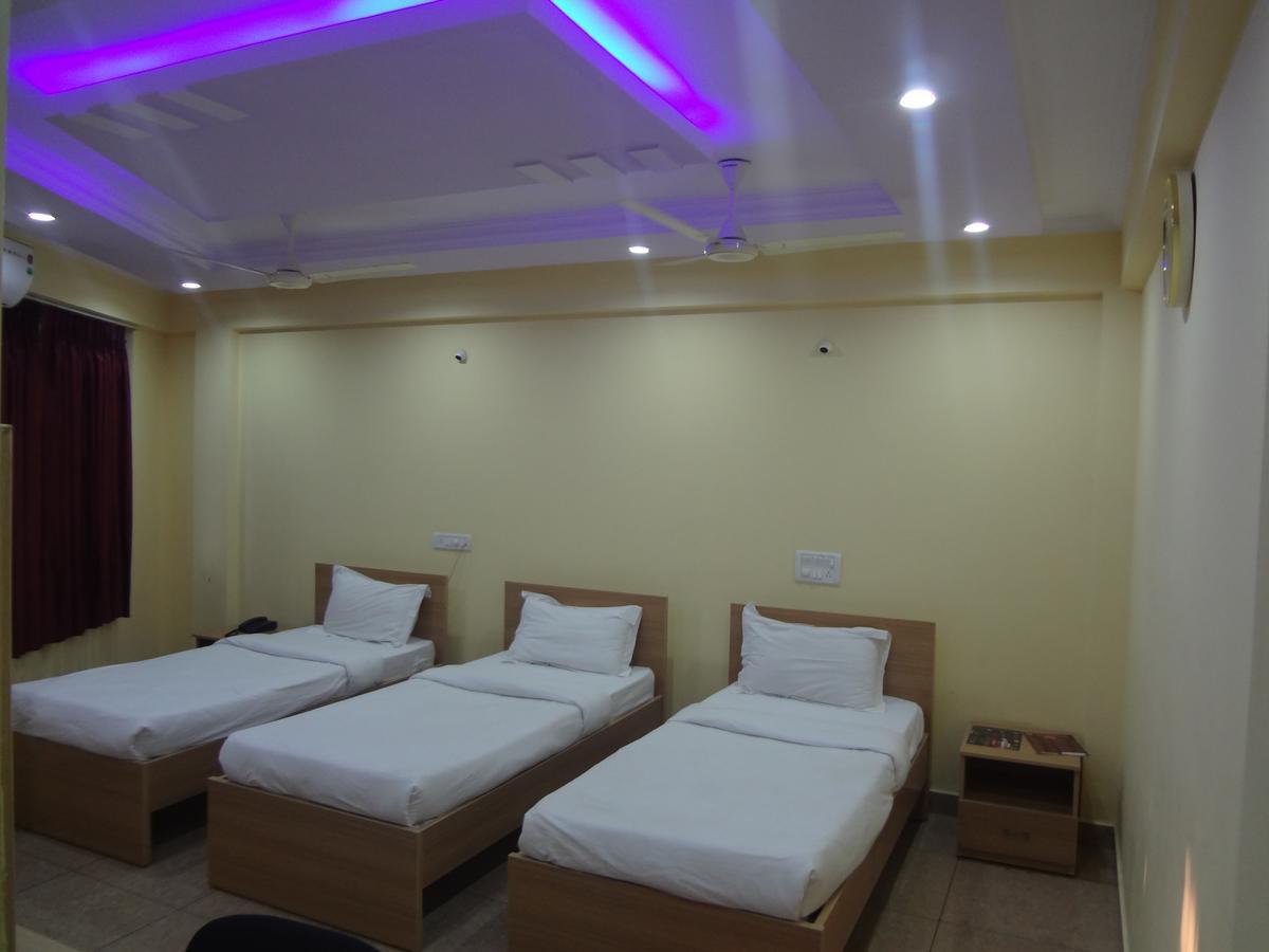 Sri Sai Comforts Hotel Mysore