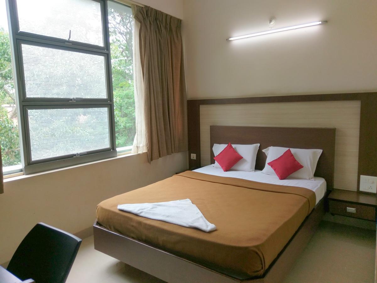 Lodge Banyan Tree Comforts *