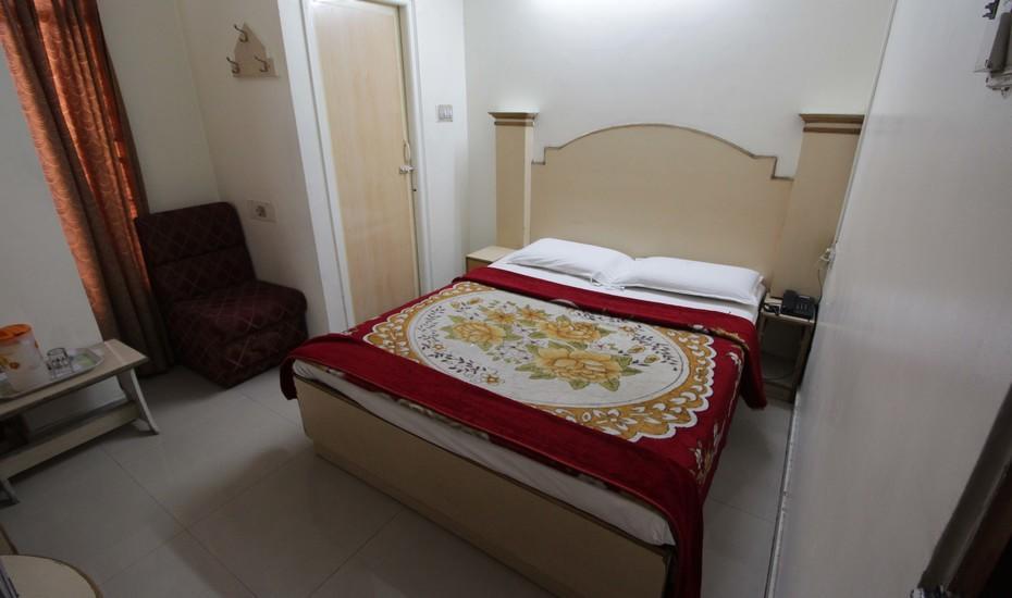 Ajantha Palace Hotel