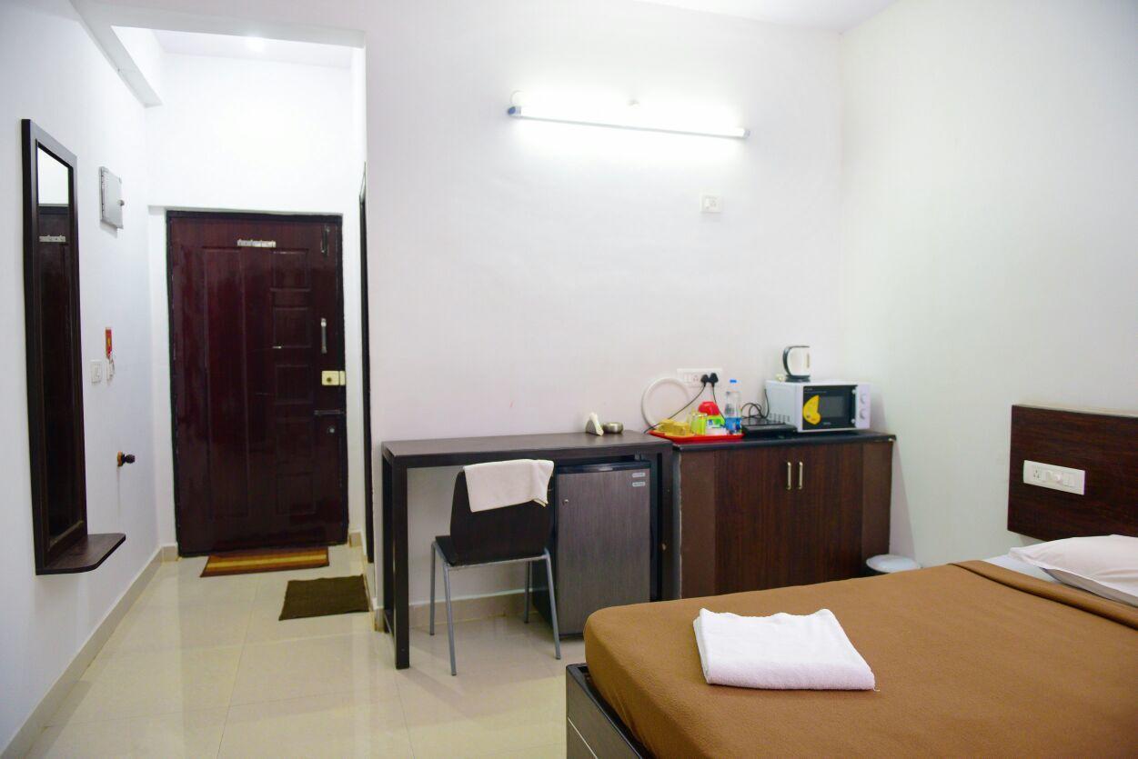 Aparthotel Varsha Enclave- Trinity House