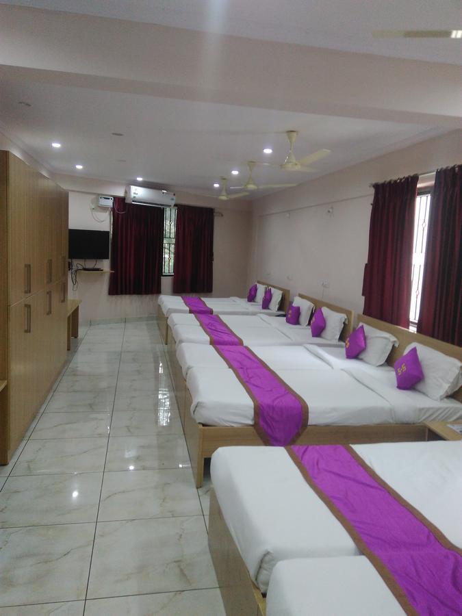 Sri Sai Comforts 2*
