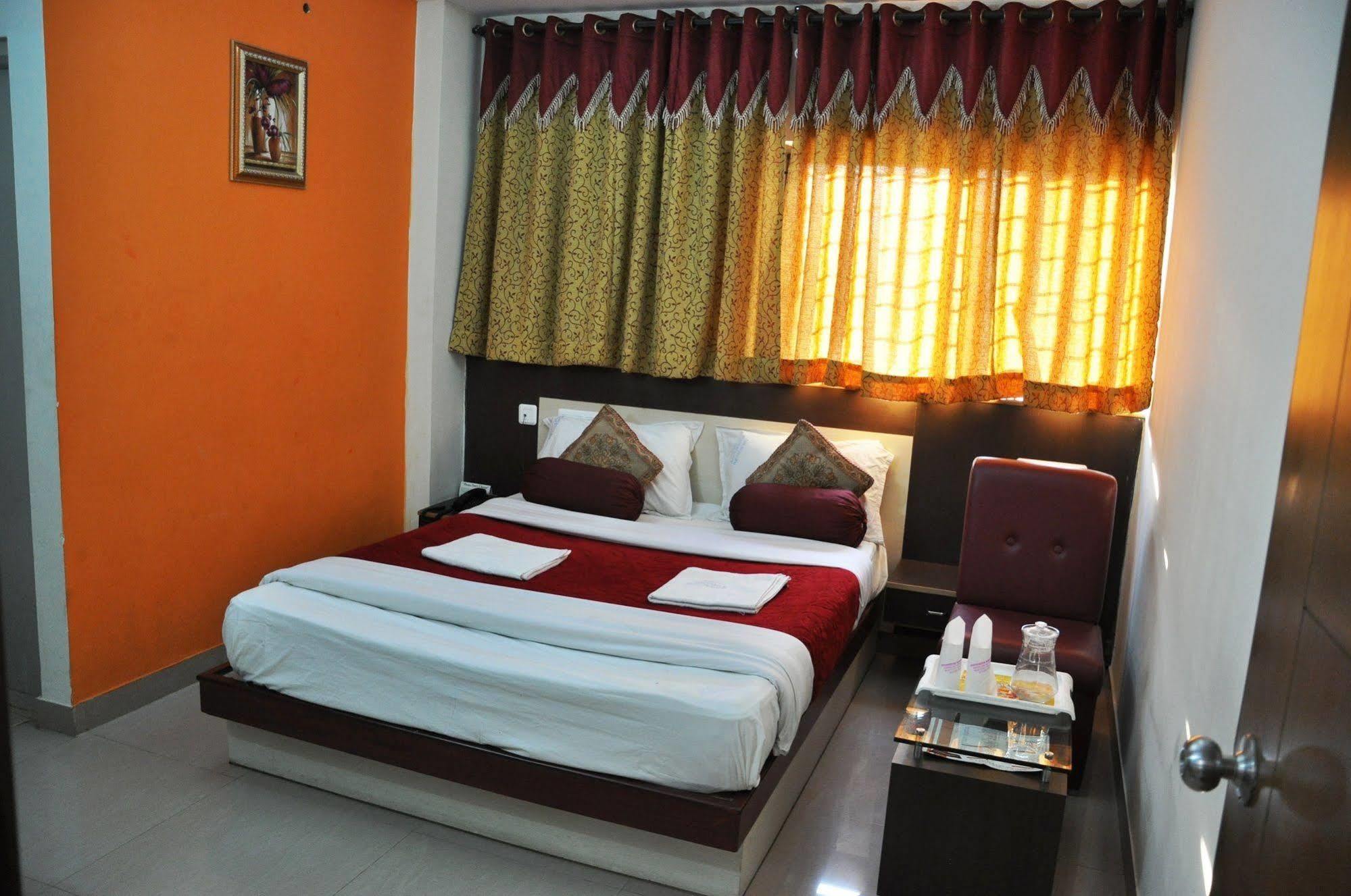 Hotel Aishwarya Residency