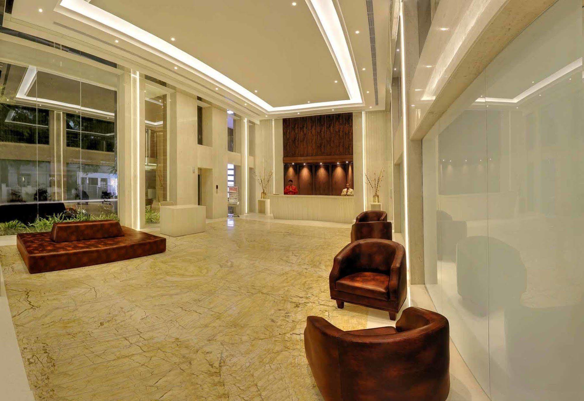 Roopa Elite 4* Mysore