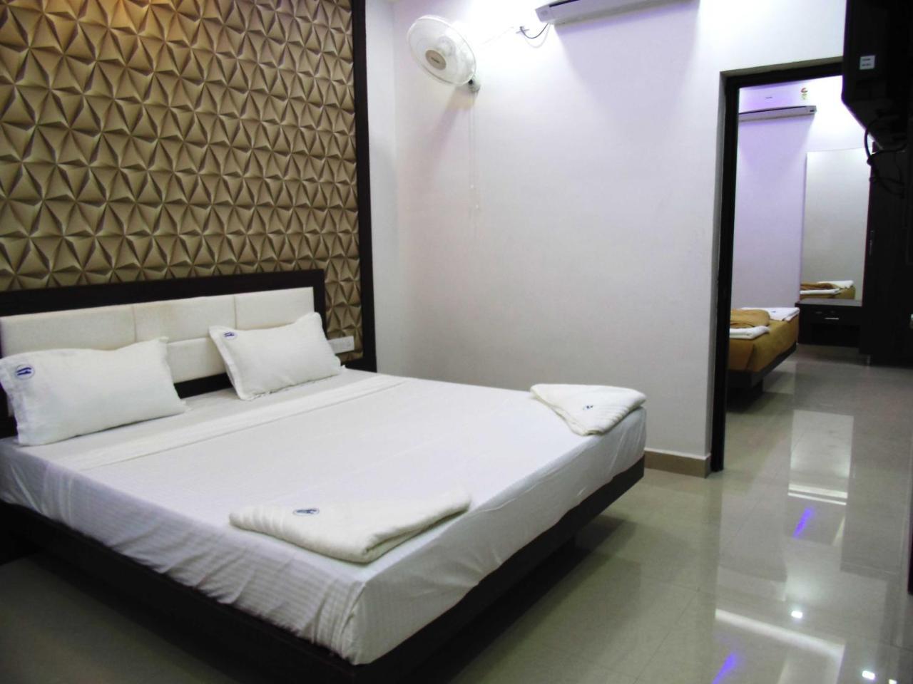 Aj Palace Hotel