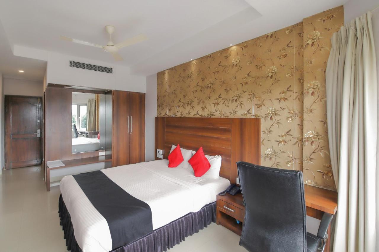 Fabhotel Dawn 3* Mysore