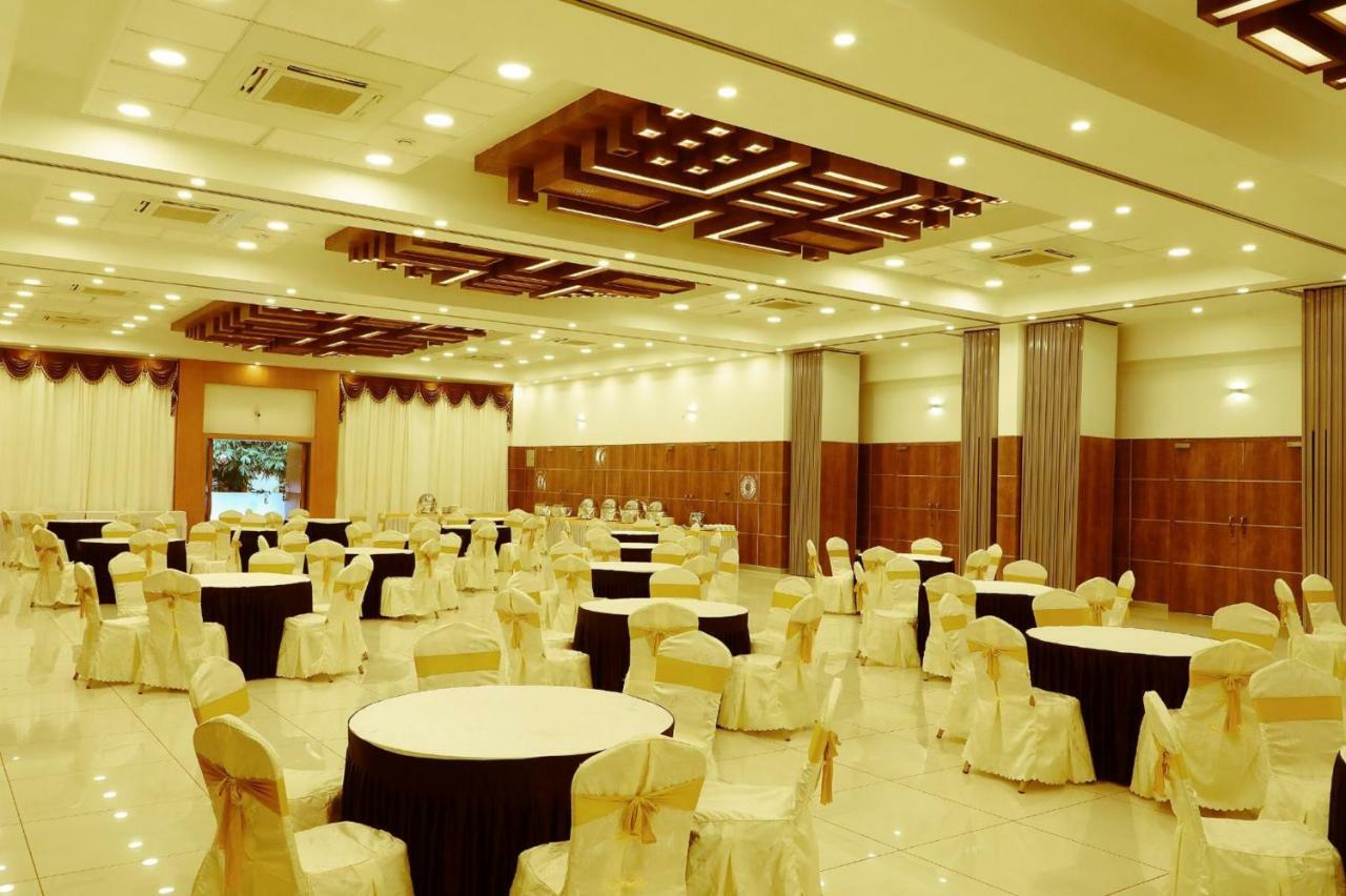 Jal Mahal And Resort
