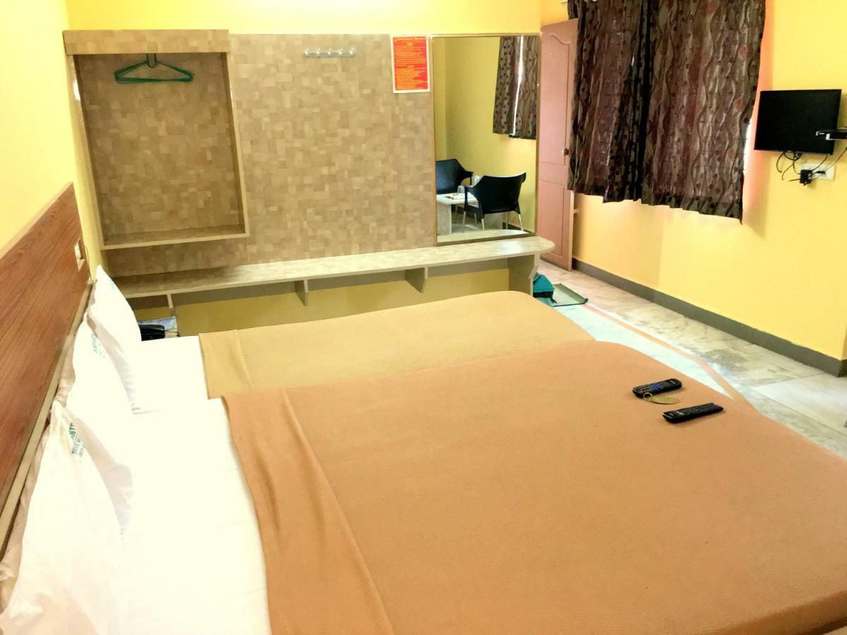 Hotel Dhanawantri Comforts Mysore