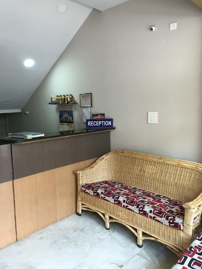 Hotel Dhanawantri Comforts
