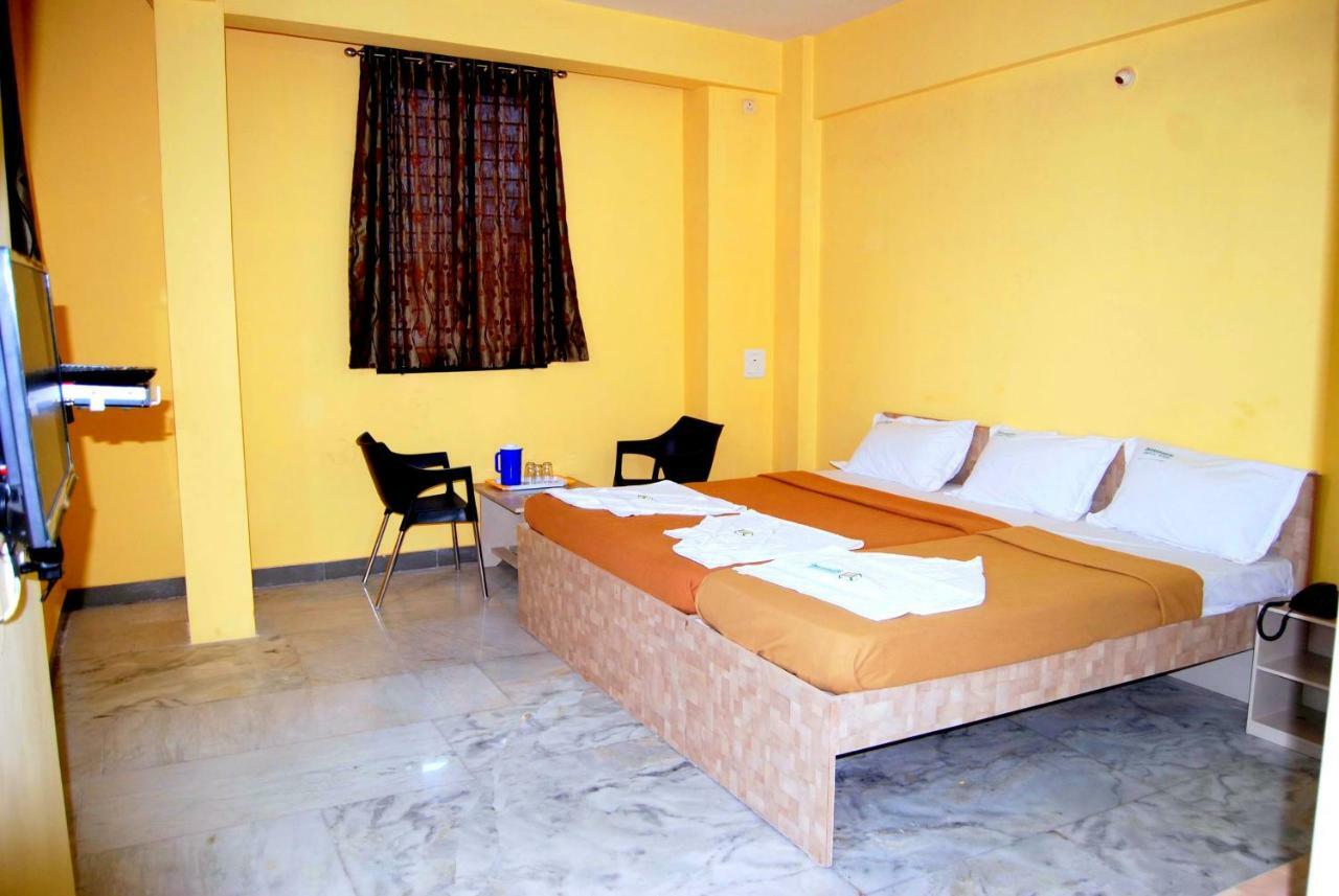 Dhanawantri Comforts Hotel Mysore