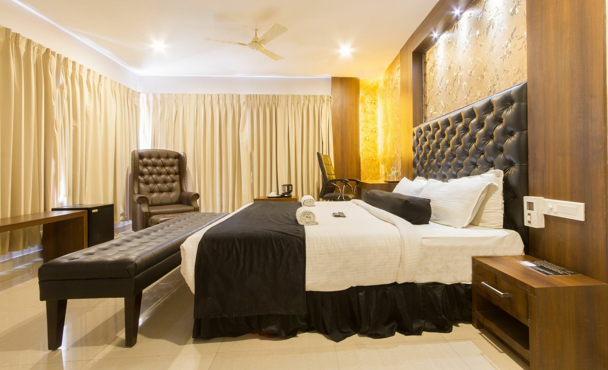 Hotel Fabhotel Dawn Mysore
