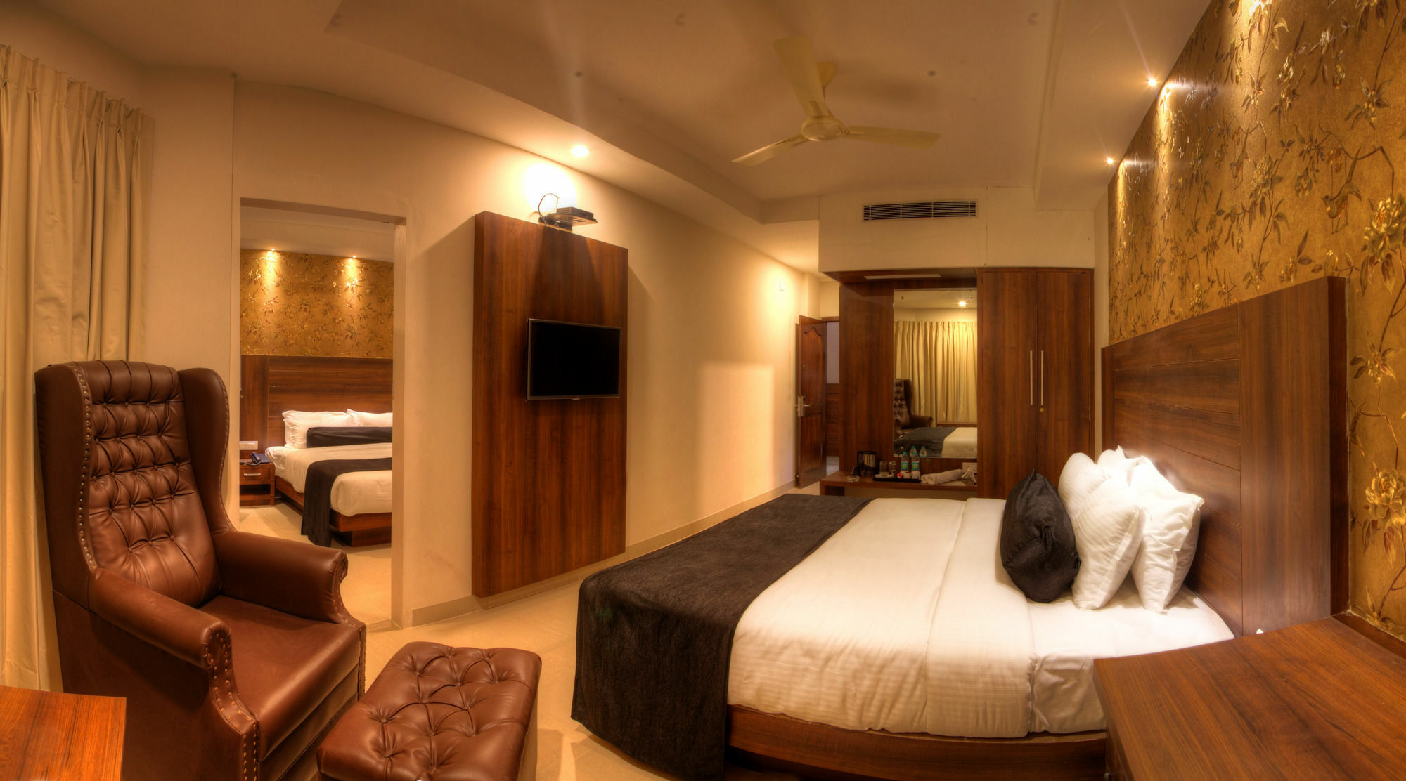 Fabhotel Dawn Hotel