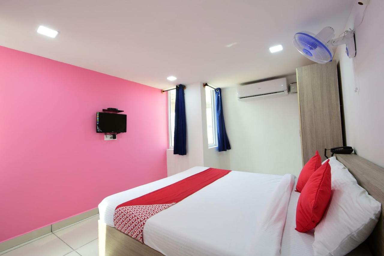 Oyo 18487 V Wella 3* Mysore