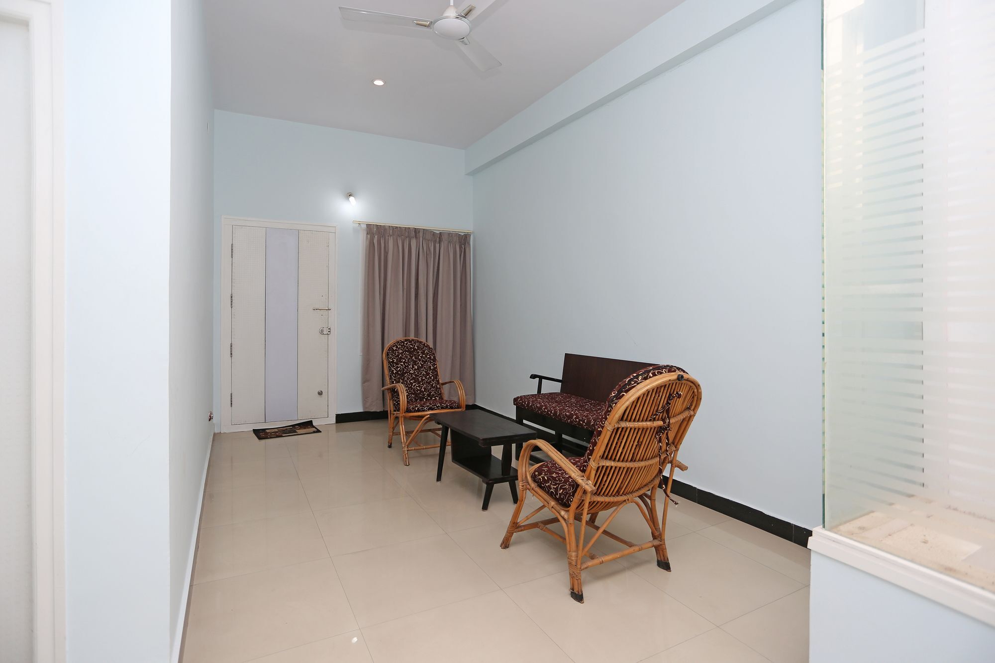 Hotel Oyo 9136 Mauve Orchid