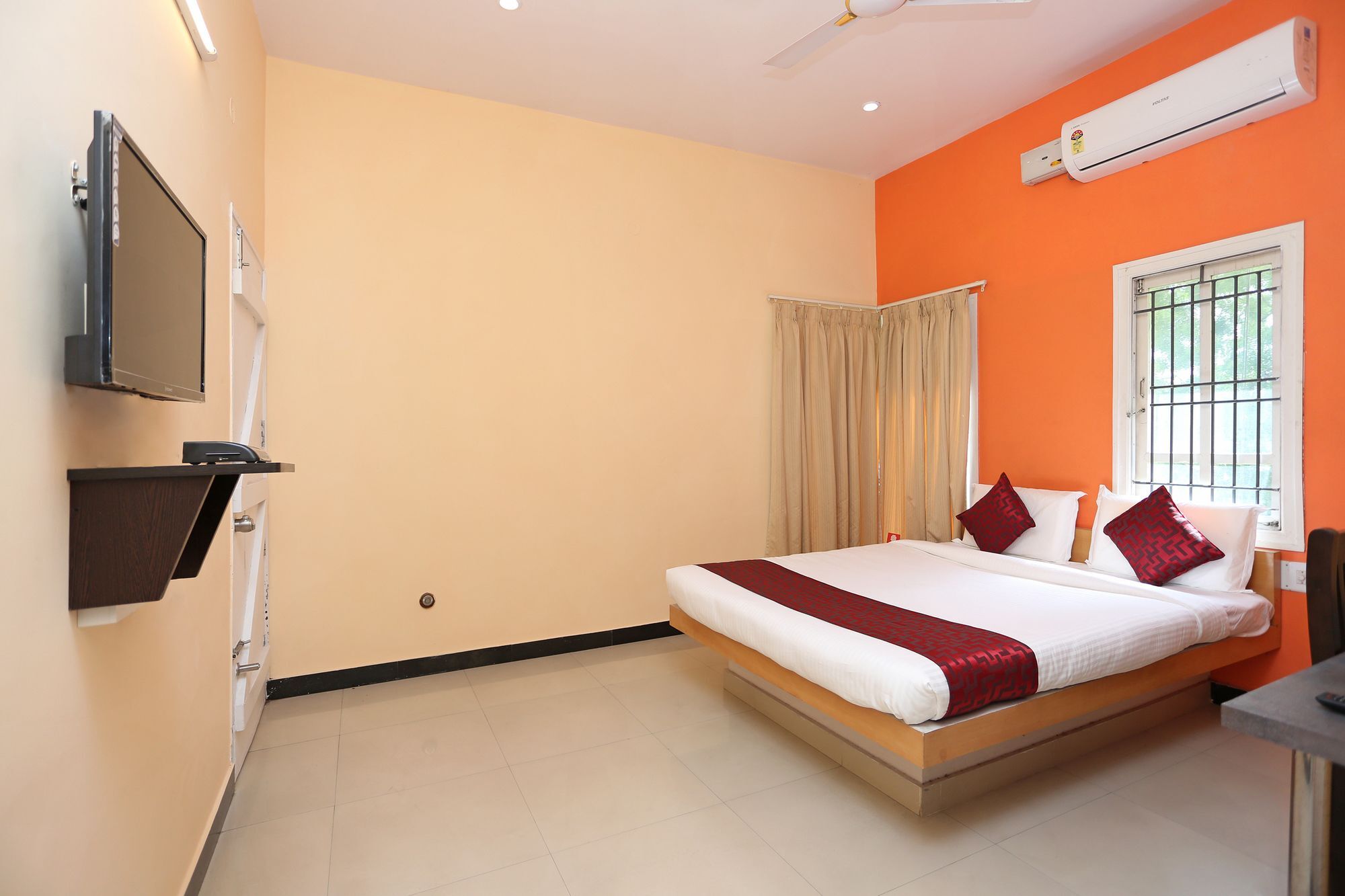 Oyo 9136 Mauve Orchid Hotel