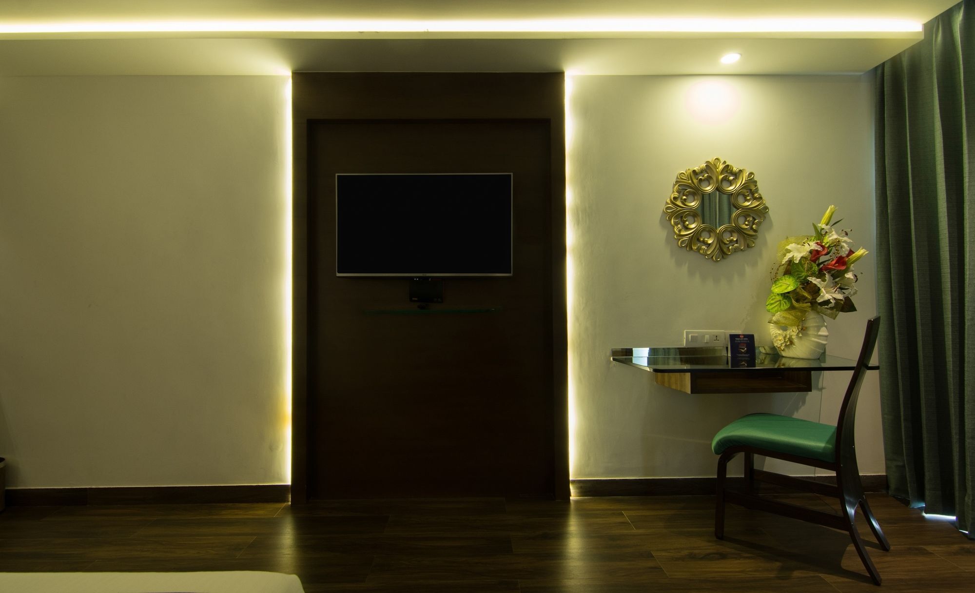 Roopa Elite Hotel Mysore