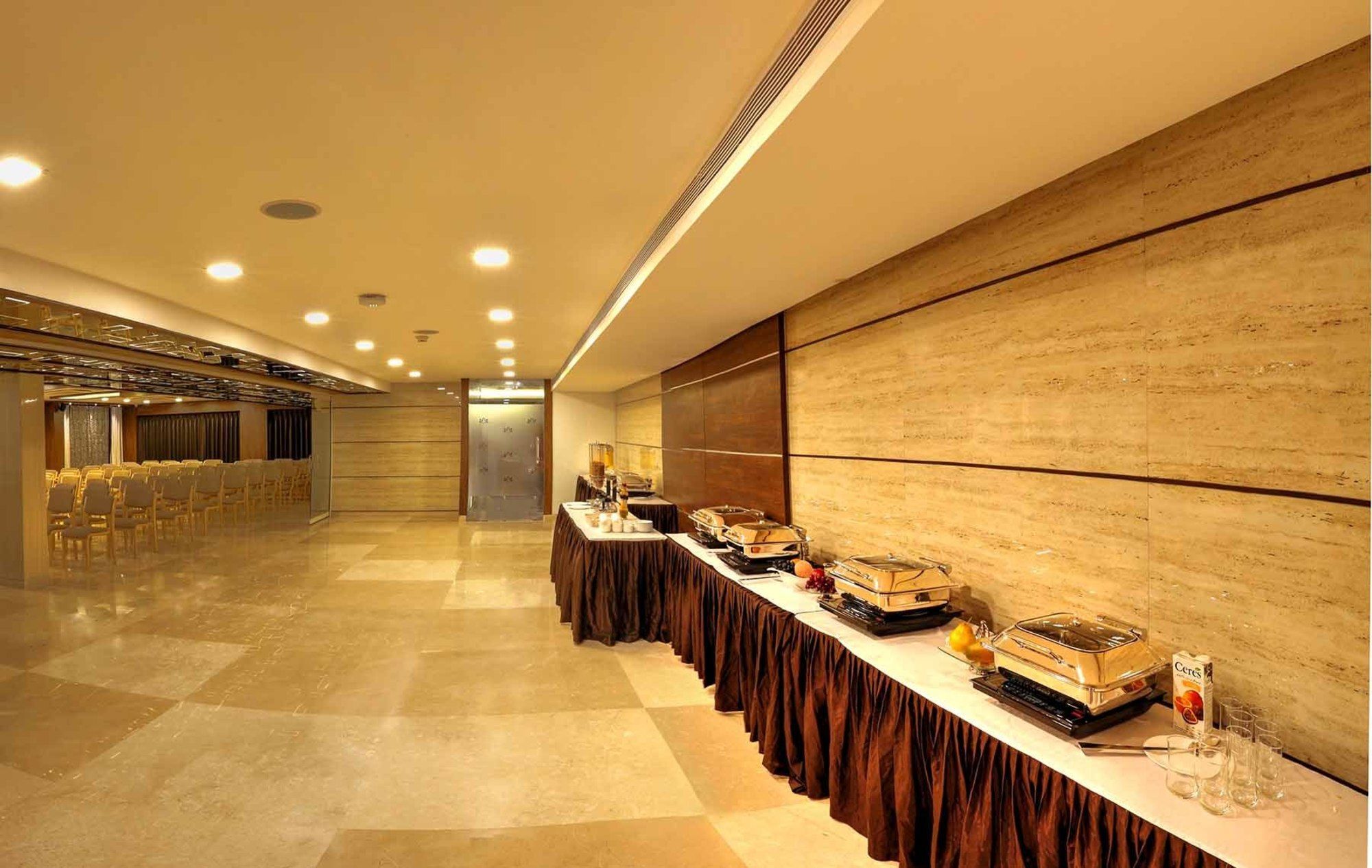 Roopa Elite Hotel