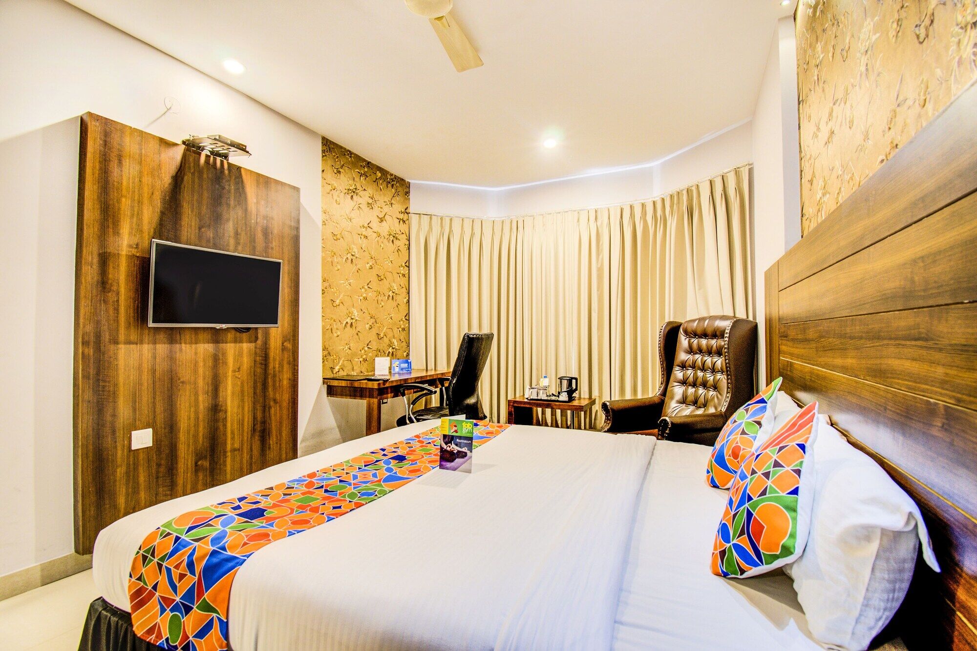 Fabhotel Dawn Hotel