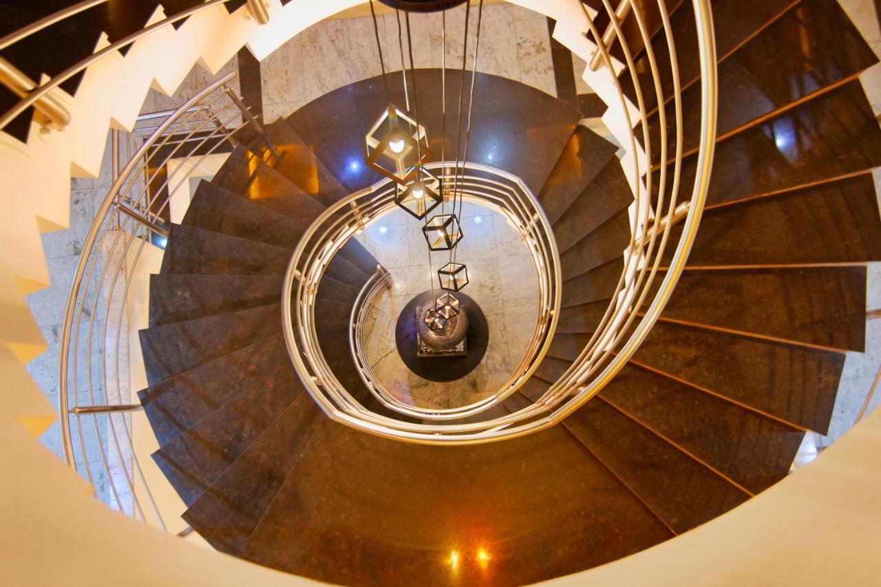 Aishwarya Residency Hotel